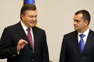  Янукович, Пшонка и Захарченко отметили в ресторане, как они кинули Авакова и всю Украину