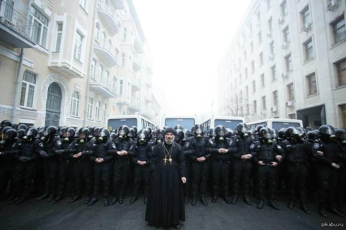 Охрана Януковича) Киев, Евромайдан  Киев, Янукович