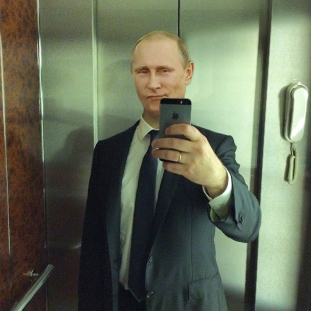 Медведев селфи жабы айфон лифт инстаграм новые жабы28