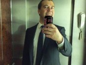 Медведев селфи жабы айфон лифт инстаграм новые жабы1