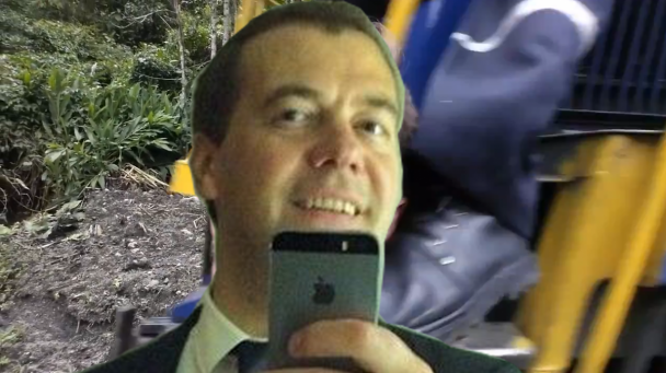 Медведев селфи жабы айфон лифт инстаграм новые жабы8