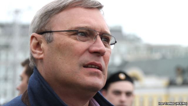 B5B3FE1C-CE93-4D4D-A225-598A71B617D0_w640_r1_s_cx0_cy9_cw0