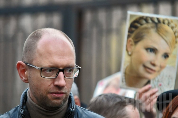 bfed5ce 1392132683 5951 yatsenyuk nadeetsya vstretitsya s timoshenko.jpg.pagespeed.ce.UneNhDiri4 Реприватизация в Украине. Кандидаты на Криворожсталь. Удастся ли олигархам все порешать?